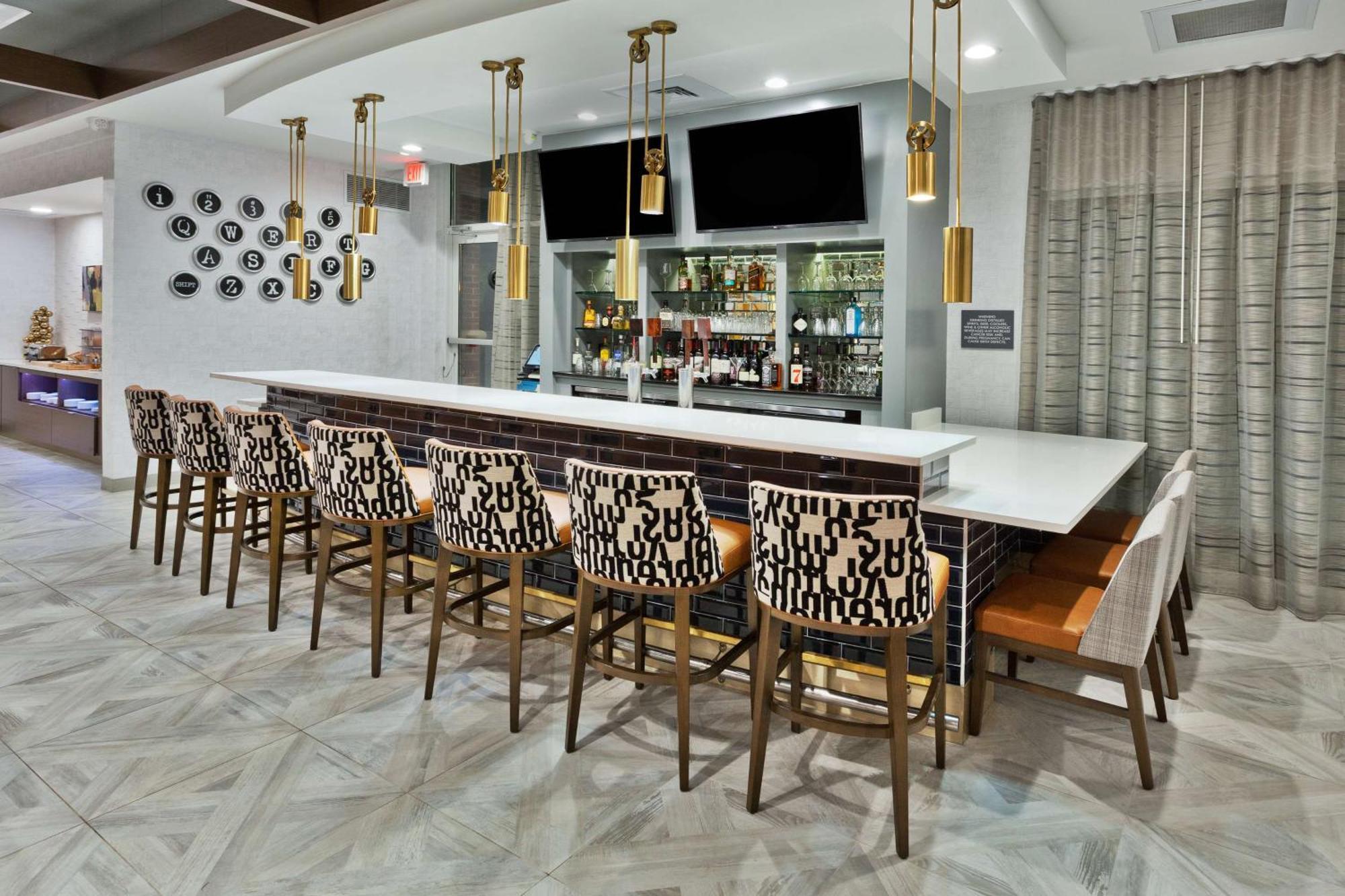 Doubletree By Hilton Dothan, Al Экстерьер фото