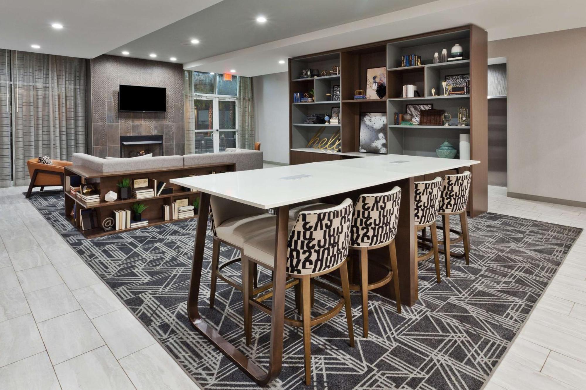 Doubletree By Hilton Dothan, Al Экстерьер фото